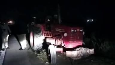 गंगाखेड: शिवाजीनगर तांडा परिसरात एसटी बसच्या धडकेत ट्रॅक्टरवरील एक ठार,बस चालकावर गुन्हा दाखल