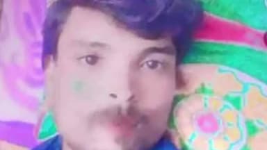 गोला: बड़हलगंज में सड़क हादसे में युवक की मौत, अज्ञात वाहन की टक्कर से हुआ हादसा, एक गंभीर घायल