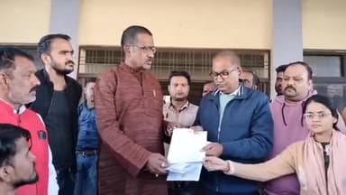 देवरी: पूर्व विधायक हर्ष यादव के नेतृत्व में देवरी में बिजली समस्या को लेकर राज्यपाल के नाम एसडीएम को ज्ञापन