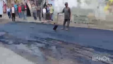 आठनेर: नगर के वार्ड क्रमांक 2 में बन रहे डामरीकरण रोड पर उठे सवाल, नगरवासियों ने लगाया करप्शन का आरोप