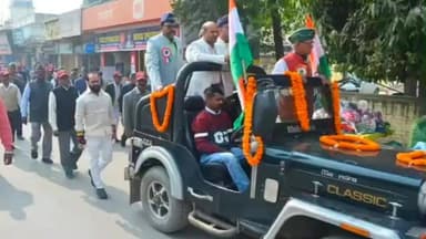 खड्डा: कुशीनगर में विजय दिवस का भव्य आयोजन, 1971 युद्ध की जीत को नमन, पाकिस्तानी सैनिकों के आत्मसमर्पण की याद