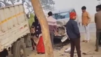 भूपालसागर: भूपालसागर के पास पिकअप-कार भिड़ंत में चार जिंदगियां झुलसीं, रफ्तार का कहर बना मौत का खतरा