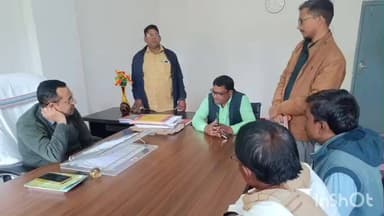 बिरनी: उर्दू उच्च माध्यमिक विद्यालय थौरिया की सार्वजनिक भूमि पर अतिक्रमण, झामुमो नेताओं ने अंचलाधिकारी से की मुलाकात