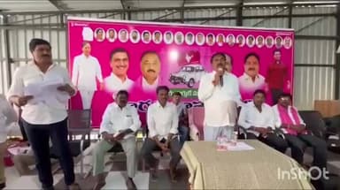 పర్వతగిరి: వర్ధన్నపేట నియోజకవర్గంలో బిఆర్ఎస్ పార్టీ బలపరిచిన అభ్యర్థి గెలవడంతో వారికి సన్మానం చేసిన మాజీ మంత్రి