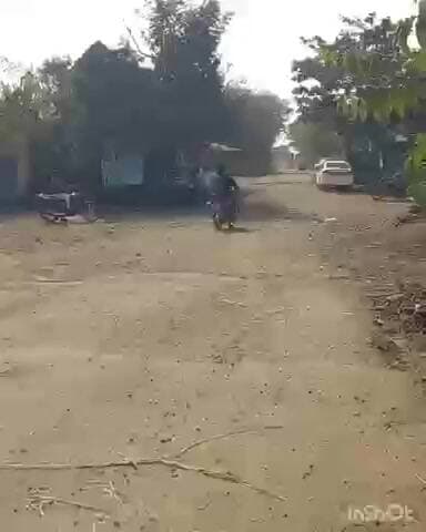 भातकुली: निरूळ गंगामाई येथील मुख्य चौकातील रस्त्याची दुरावस्था...# Jansamasya