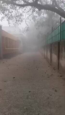 आज देवरिया शहर में बढ़ा ठंड छाया घना कोहरा #लोग कांपते नज़र आए