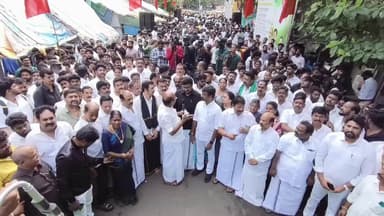 புரசைவாக்கம்: சென்னை மாவட்ட ஆட்சியர் அலுவலகம் அருகே அதிமுக தெற்கு மேற்கு மாவட்ட மாணவர் அணி சார்பில் லேப்டாப் கொடுக்காத திமுக அரசை கண்டித்து ஆர்ப்பாட்டம்