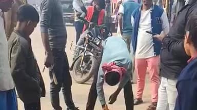 बैरगनियां: बैरगनिया में यातायात सुधार: हॉस्पिटल चौक से पटेल चौक तक दोनों ओर बनी पीली लाइन