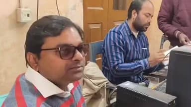 बैरगनियां: बैरगनिया प्रखंड में पेंशन शिविर का आयोजन, लाभार्थियों की समस्याओं का त्वरित समाधान किया गया