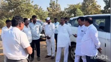 पेठ: सावळघाटातील टँकर पलटी झाल्याने वाहतूक कोंडीसंदर्भात मंत्री नरहरी झिरवाळ यांनी भेट देऊन केली पाहणी