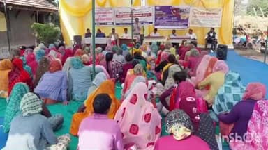 સંતરામપુર: આંજણવા ગામે બેટી બચાવો બેટી પઢાવો અંતર્ગત જાગૃતા સેમિનારનું આયોજન કરવામાં આવ્યું