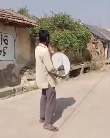 భిక్కనూర్: పలు మండలాల్లో పెద్దపులి సంచారం ప్రజలను తీవ్ర భయాందోళనకు గురిచేస్తుంది, ప్రజలు జాగ్రత్తతో ఉండాలని దండోరా