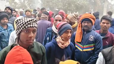 रामगढ़वा: रामगढ़वा थाना क्षेत्र के चम्पापुर गांव में बदमाशों ने हथियार के बल पर डकैती की घटना को दिया अंजाम