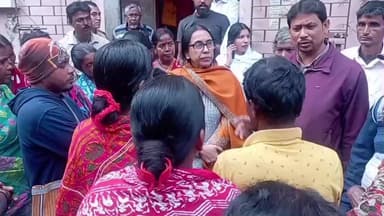 গড়বেতা ১: গড়বেতার আমলাগোড়া অঞ্চলের গ্যাংড়া গ্রামের বৈদ্যুতিক সমস্যা নিয়ে বিদ্যুৎ অফিসের সঙ্গে আলোচনা বিধায়কের