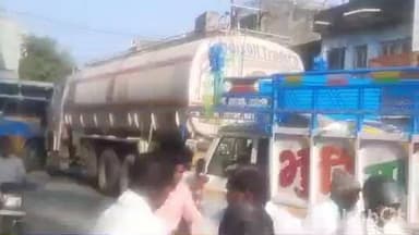 मेघनगर: मेघनगर के साइ चौराहे पर बार-बार लगने वाले जाम से निजात दिलाने के लिए यातायात पुलिसकर्मी की तैनाती की मांग