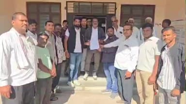 टांटोटी: शिखरानी गांव के ग्रामीणों ने DM के नाम तहसील कार्यालय में दिया ज्ञापन, एनिकट से 2.5 फीट पानी की निकासी की मांग की