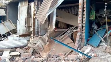 इंदरगढ़: नगर में अतिक्रमण हटाने की कार्रवाई पर दुकानदारों ने लगाया पक्षपात का आरोप, कहा- बिना नोटिस तोड़ी दुकान