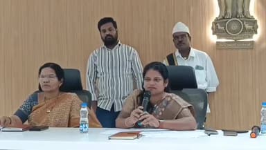 ప్రజల నుంచి వచ్చే అర్జీలు రీ ఓపెన్ కు ఆస్కారం లేకుండా చూడాలని అమలాపురంలో అధికారులను ఆదేశించిన ఆర్డిఓ మాధవి