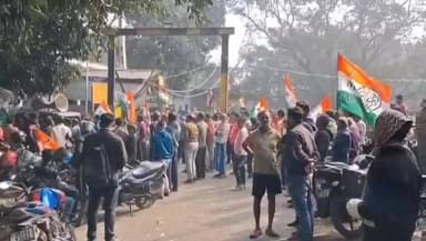 অন্ডাল: ইসিএল এলাকায় ঘর খালি করার নির্দেশ, বিক্ষোভ,বিনা নোটিশে ইসিএলের সেন্ট্রাল কাজোড়া ও লছিপুর কোলিয়ারি এলাকায়