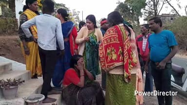 परसिया: खमराजेठू में नशे में धुत डंपर चालक ने स्कूटी को मारी टक्कर, महिला और युवक घायल