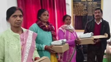 चैनपुर: पीडीएस के 102 डीलरों को मिलीं हाई-टेक 4जी ई-पॉस मशीनें