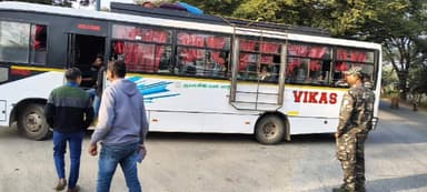 ठेठईटांगर: ठेठईटांगर में वाहन चेकिंग अभियान, 22 वाहनों पर ₹80 हजार का चालान