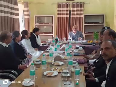 डीग: 21 दिसंबर को डीग में राष्ट्रीय लोक अदालत की तैयारियों को लेकर जिला विधिक सेवा प्राधिकरण की बैठक सम्पन्न