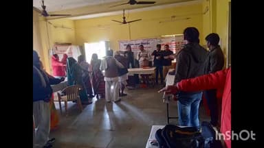 कुम्हेर: कुम्हेर की ग्राम पंचायत पला में प्रयत्न संस्थान ने परियोजना कवच के तहत मेगा शिविर का आयोजन किया, योजनाओं की दी जानकारी