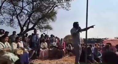 ରାଜଗାଙ୍ଗପୁର: ଲାଞ୍ଜିବେଣ୍ଣା ଠାରେ ଡିସିବିଏଲ ପକ୍ଷରୁ ଜମି ଅଧିଗ୍ରହଣ ବିରୋଧରେ ବିଶାଳ ଆଦିବାସୀ ମେଳି