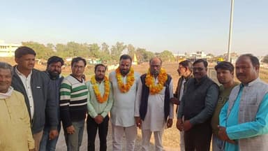 नईसराय: नई सराय में कांग्रेस कार्यकर्ताओं ने नई सराय और ईसागढ़ ब्लॉक अध्यक्षों को सम्मानित किया