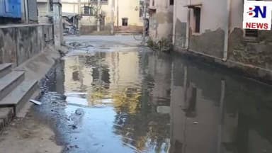 #बहरोड़ शहर में पुलिस थाने के पास गली में भरा रहा गंदा पानी,राहगीर परेशान,पिछले एक माह से भर रहा सड़क पर गंदा पानी,नगर पर...