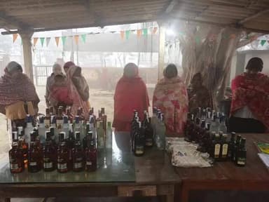 चेरिया बरियारपुर: मंझौल अनुमंडलीय अस्पताल के पास एसएच 55 पर थ्री व्हीलर से 52 लीटर विदेशी शराब के साथ पांच लोग गिरफ्तार