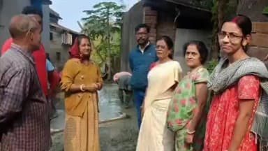 খড়গপুর ১: পাড়ায় সমাধান শিবিরে সাধারণ মানুষের আবেদনের ভিত্তিতে খড়্গপুরে 7 নং ওয়ার্ডে শুরু হল রাস্তার কাজ, পরিদর্শনে কল্যাণী ঘোষ