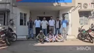 સંતરામપુર: વાંજીયાખુટ ત્રણ રસ્તા પાસે વિદેશી દારૂ સાથે ત્રણ ઝડપાયા