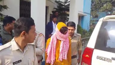 ইটাহার: মাছ কিনতে বাজারে যেতেই গায়েব আস্ত টোটো! চুরির ঘটনায় শ্রীমন্তপুর গ্রাম থেকে গ্রেপ্তার চোর, ধৃতের ৩ দিনের পুলিশি হেফাজত