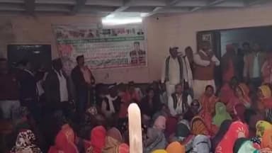 कैंपियरगंज: कैंपियरगंज के तहसील में भाकियू ने जनहित मुद्दों को लेकर पंचायत लगाई, तहसील अध्यक्ष की अगुवाई में हुआ आयोजन