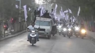 रायगढ़: बाबा गुरु घासीदास जी की जयंती पूर्व संध्या पर रायगढ़ शहर में भव्य बाइक रैली का आयोजन, लोगों तक पहुंचाया बाबा का संदेश