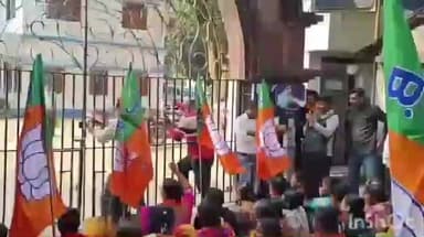 গাইঘাটা: আজ গাইঘাটা বিডিও অফিসে বিজেপির একাধিক দাবি নিয়ে ডেপুটেশন ঘিরে উত্তেজনা