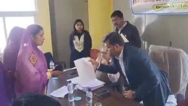 विजयपुर: अगरा में आशा कार्यकर्ताओं का फूटा गुस्सा, कलेक्टर अर्पित वर्मा के शिविर में सौंपा चेतावनी भरा ज्ञापन