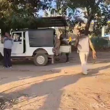 बल्देवगढ़: बल्देवगढ़ में खनिज विभाग ने अवैध गिट्टी से भरा डंपर ज़ब्त कर पुलिस को सौंपा