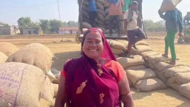 मस्तुरी: जिले के धान खरीदी केंद्रों पर महिला किसानों की नियमित मौजूदगी, खरीदी व्यवस्था को लेकर साझा किए अपने अनुभव