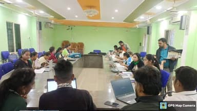 ମୋହନା: କାଶୀନଗର ବ୍ଲକ୍ କାର୍ଯ୍ୟାଳୟ ପରିସରରେ ରାଜ୍ୟସ୍ତରୀୟ ଉତ୍ସ ବ୍ୟକ୍ତି ଙ୍କ କଟ୍ ଅଫ୍ ତଥ୍ୟ ଏବଂ କାରବାର ଏଣ୍ଟ୍ରି ଯାଞ୍ଚ ବୈଠକ ଅନୁଷ୍ଠିତ