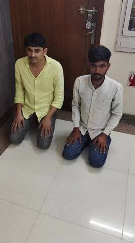 जिला जोधपुर पश्चिम का टॉप 10 वांछित मुलजिम गिरफ्तार
हार्डकोर व दो जिलो मे वांछित शातिर अपराधी गिरफ्तार
अवैध मादक पदार्थ एमडी, नकद राशि 4,40,900/- रूपये, मय स्कार्पियो मय एक अन्य मुलजिम के गिरफ्तार