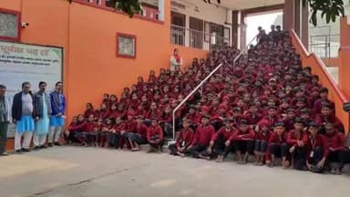 नाथनगर: गणपत राय सलारपुरिया में 170 भैया-बहनों को देश दर्शन कार्यक्रम के तहत कराया शैक्षणिक भ्रमण