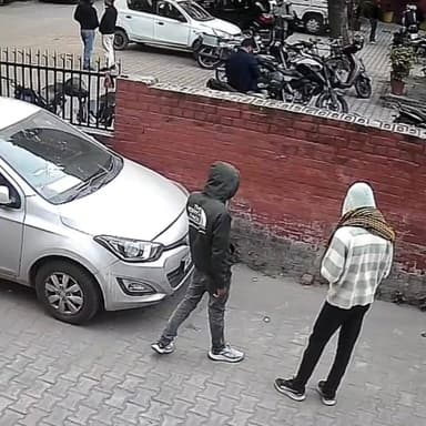 यमुनानगर बड़ी खबर
घर के बाहर खड़ी मोटरसाइकिल चोरी, मामला दर्ज, सीसीटीवी फुटेज आई सामने।। #highlightseveryone #foloforfo...