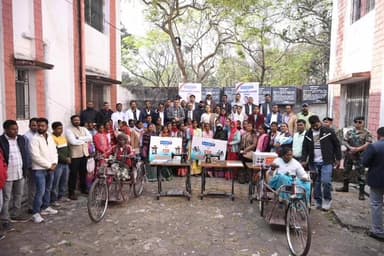 मांडर में एक सराहनीय पहल देखने को मिली। मांडर प्रखंड मुख्यालय परिसर में बैंक ऑफ इंडिया द्वारा कॉरपोरेट सोशल रिस्पॉन्सिबि