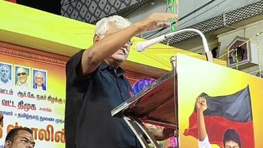 தண்டையார்பேட்டை: கொருக்குப்பேட்டை மணப்பெண் தெருவில் உதயநிதி ஸ்டாலின் பிறந்த நாளை முன்னிட்டு பொதுக்கூட்டம் நலத்திட்டம் வழங்கும் நிகழ்ச்சி நடைபெற்றது