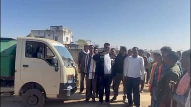 पेण्ड्रा रोड गौरेला: ग्रामीणों ने गौरेला नगर पालिका का कचरा ग्राम पंचायत में फेंकने से परेशान होकर कलेक्टर को सौंपा ज्ञापन