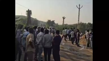 વાંકાનેર: વાંકાનેરના મેસરીયા ગામે ડમ્પર ચાલકોનો ત્રાસ બન્યો અસહ્ય : ગામમાથી પસાર થતા ડમ્પર ચાલકને ના પાડતા યુવાન પર પાંચનો હુમલો