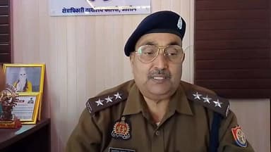 दिनांक 17.12.2025 को आवेदक दीपक जाटव द्वारा कोतवाली उरई पर तहरीरी सूचना दी गयी कि वादी के भाई महेन्द्र जाटव उर्फ बाबा पु...